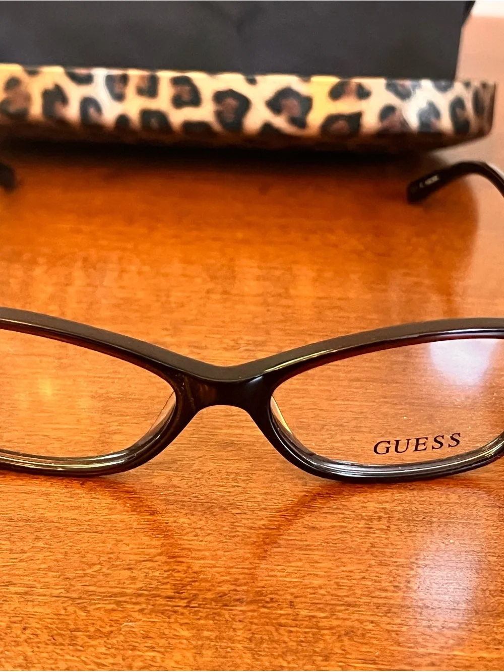 GUESS Black with Tortoise-Marble Women's Eyeglasses with Leopard-Print Case